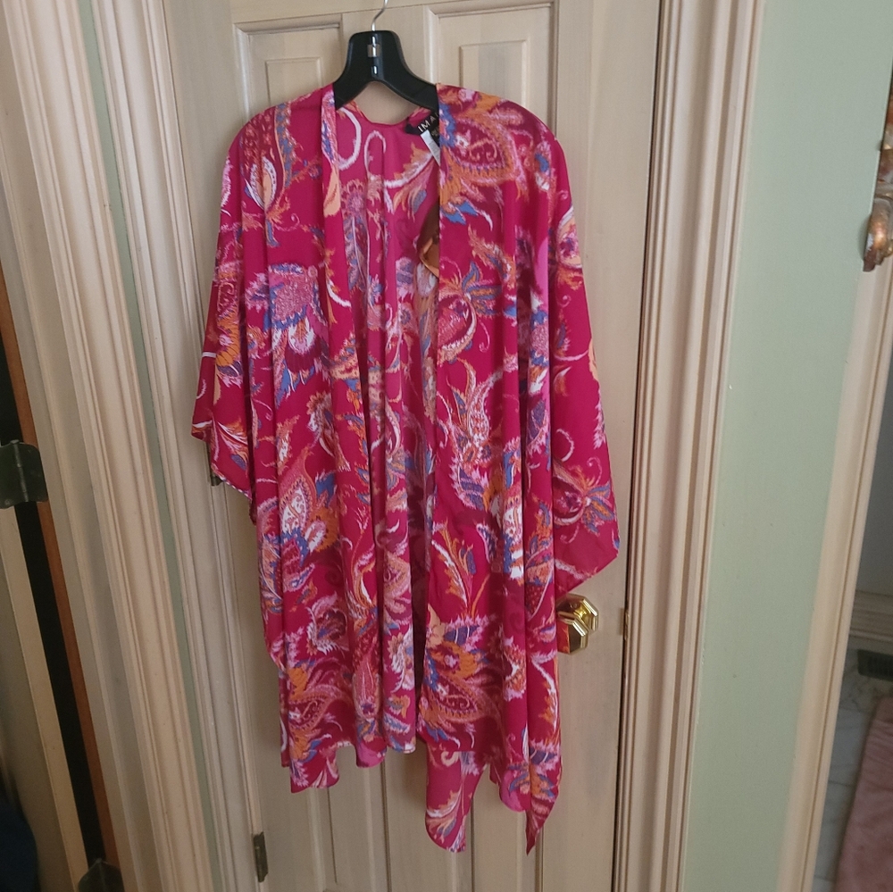 NWT Iman Plus Sz One SZ Fits Most Red Floral Wrap Shawl - Picture 7 of 7